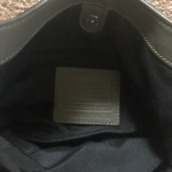 Snakeskin coach purse - Picture 3 of 5